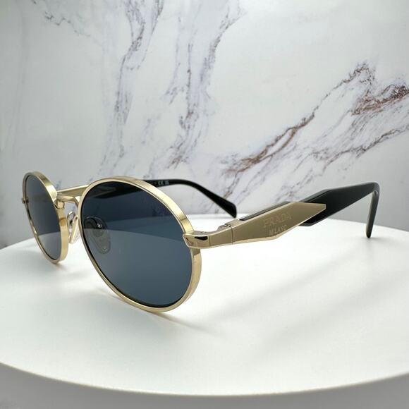 New PRADA Sunglasses - Picture 5 of 16